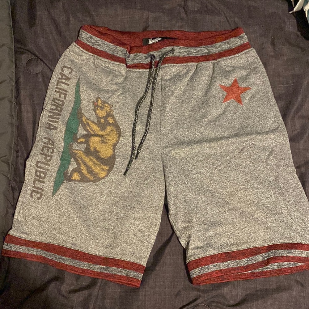 These are athletic shorts from Brooklyn Cloth. They are a size medium in mens.